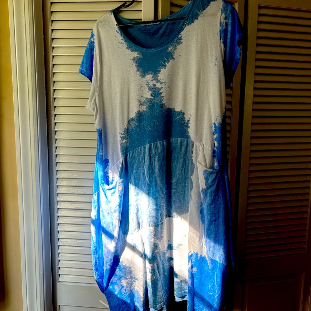 Liabella dress. Blue and white. Very comfortable. Easy care